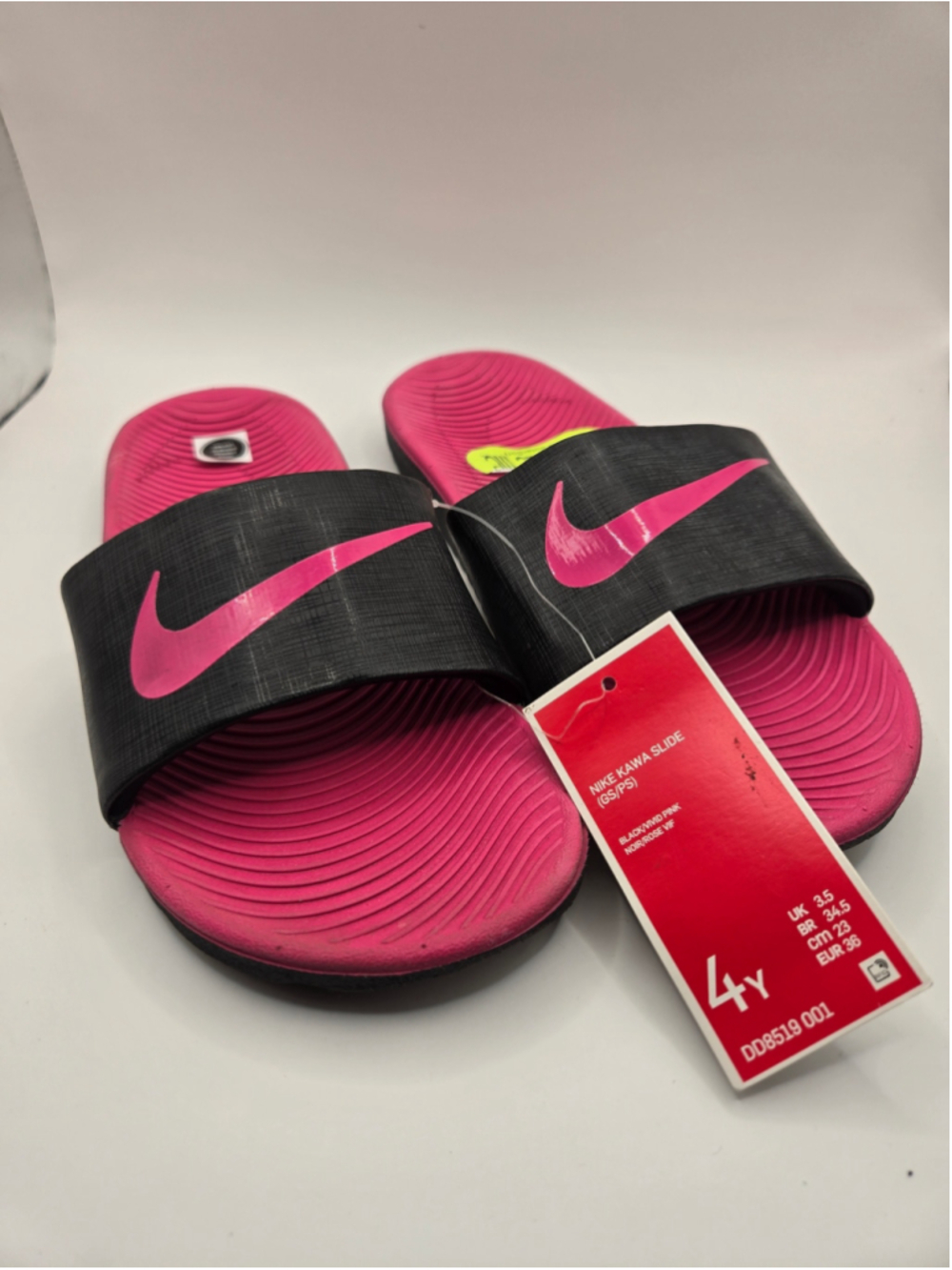 Girls Nike Kawa Slide Sandals Size 4 Big Girl Pink and Black